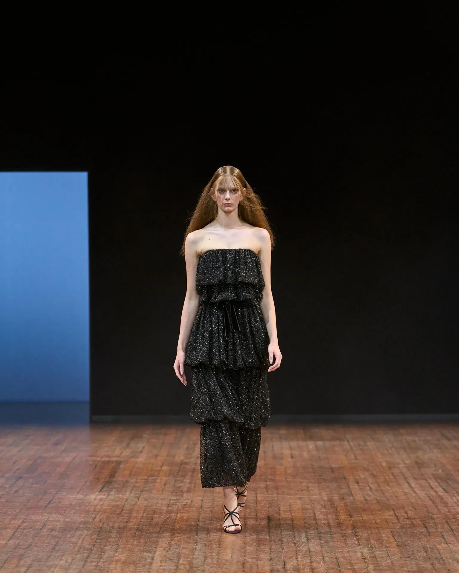 Viktor & Rolf HC F25 LOOK 004.webp